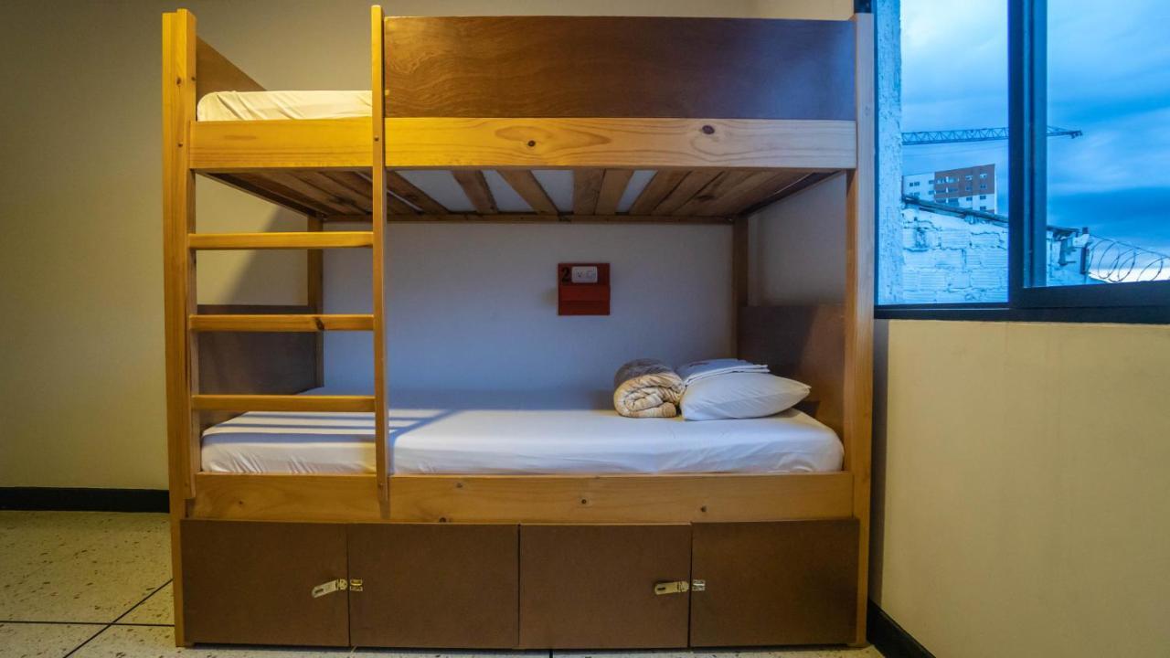 Wanderlust Hostel 亚美尼亚 外观 照片